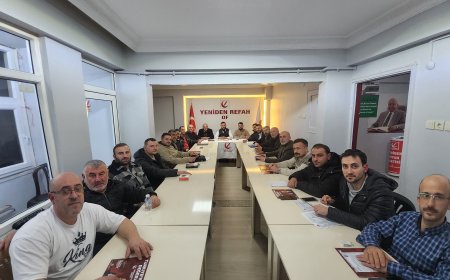 Yeniden Refah Partisi İlçe Kongresi Sonrası Yönetim Kurulu İlk Toplantısını Gerçekleştirdi