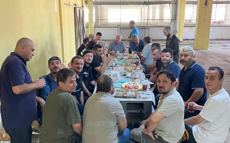 OF ÇAY FABRİKASI’NDA 2. VARDİYA EKİBİNE MORAL KAHVALTISI