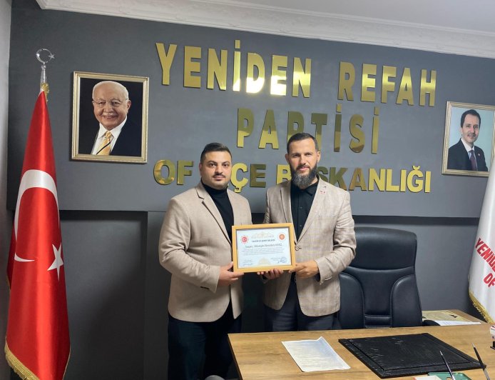 Trafik Güvenliği Derneği ve TÜKAV Vakfı’ndan Of İlçe Başkanına Şeref ve Teşekkür Sertifikası