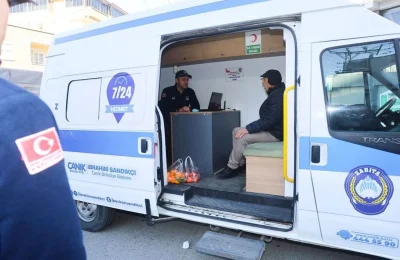 Canik’te Mobil Zabıta Çözüm Merkezi ile talep ve öneriler yerinde dinleniyor