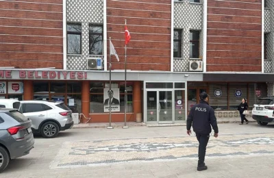 Eşme Belediye Başkanı Yılmaz Tozan görevinden uzaklaştırıldı