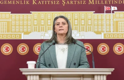 Suiçmez: Bayramın tüm dünya çocuklarına barış ve esenlik getirmesini diliyorum.