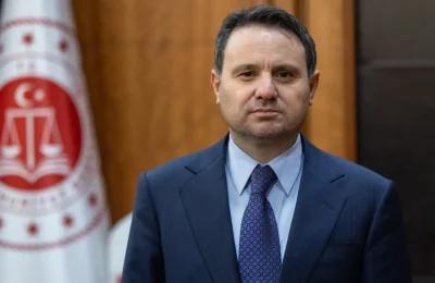 Akın Gürlek: Sosyal medya terörü bir milli güvenlik meselesidir